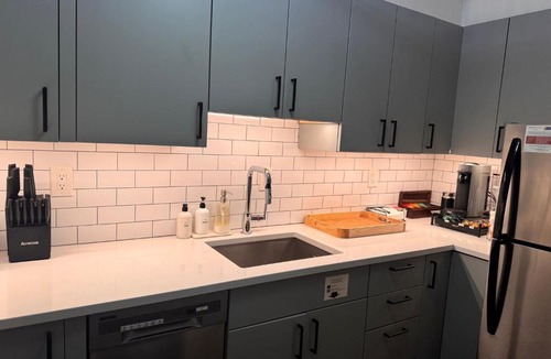 Logan Circle Apartment | Brownstone Logan Studio - 1 mile to White House
