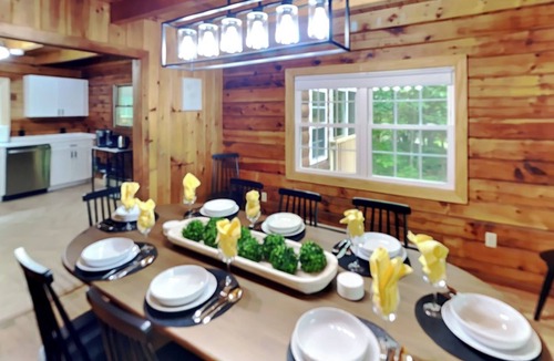 Bucksport Cabin | Bucksport Bliss A Luxe Log Cabin. Waterview & Private.