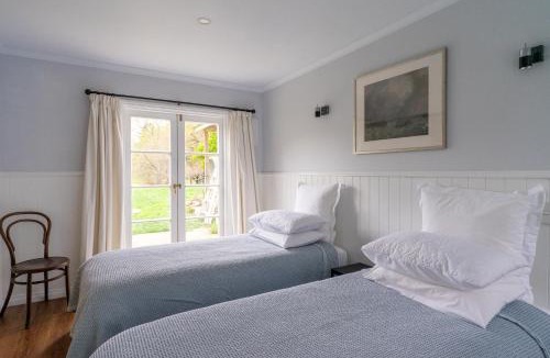 Windsor Bed & Breakfast | Burnside Homestead