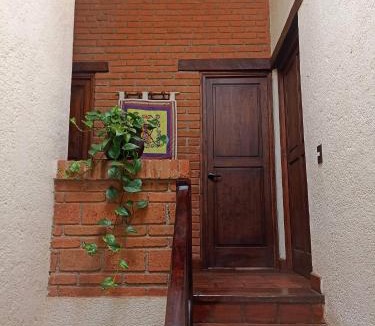 Tzintzuntzan House | Cabaña de los Sentidos