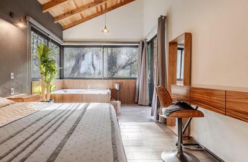 Mazamitla Ski Chalet | Cabaña de lujo 2 habitaciones con Jacuzzi Dentro del Bosque a 10 min del Pueblo