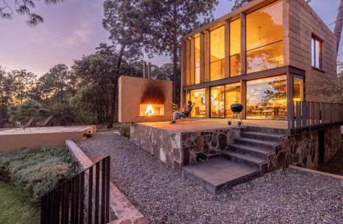 Mazamitla Ski Chalet | Cabaña Lujo con Alberca Climatizada Vistas al Bosque de Mazamitla