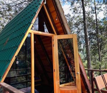 San Jose del Pacifico Ski Chalet | Cabaña privada en el bosque, cerca al rio Starlinkk