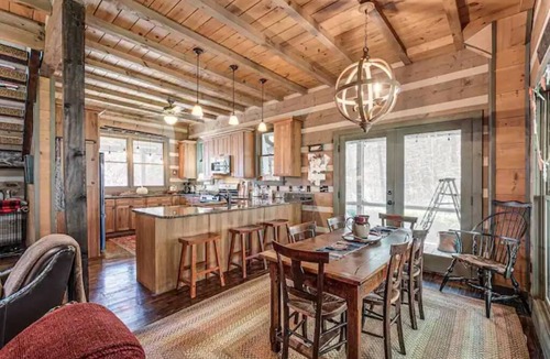 Lancaster Cabin | Cabin in The Cove II, Center Hill Lake, TN.