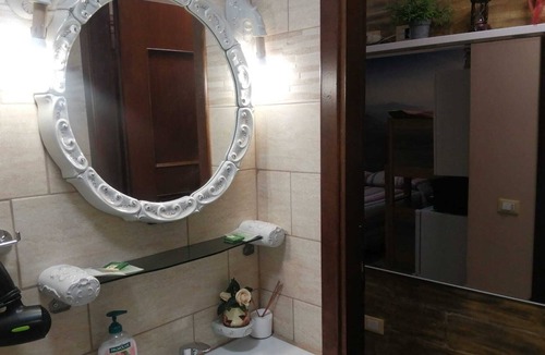 Altopascio House | Camera Matrimoniale top con Bagno in Centro a Altopascio