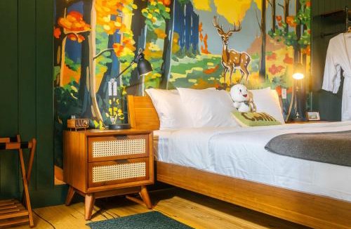 Lincolnville Hotel | Camp DeForest
