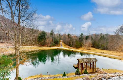 Vein Mountain House | Camp Unicorns Bigfoot Manor