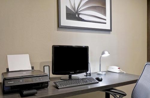 Greenwood Hotel | Candlewood Suites Indianapolis - South by IHG