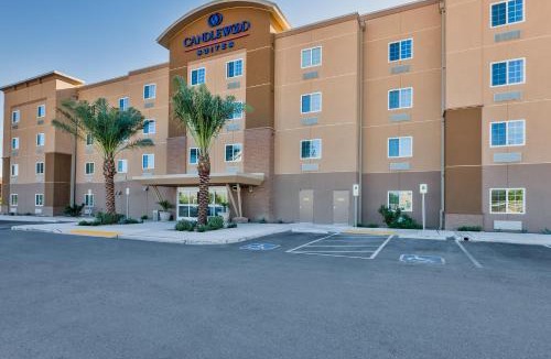 Riverside Crossing Hotel | Candlewood Suites Tucson by IHG