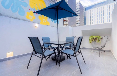 Los Morales Apartment | Capitalia | Urban Studio Escape