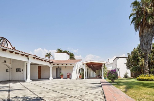 Jiutepec House | Casa Avila