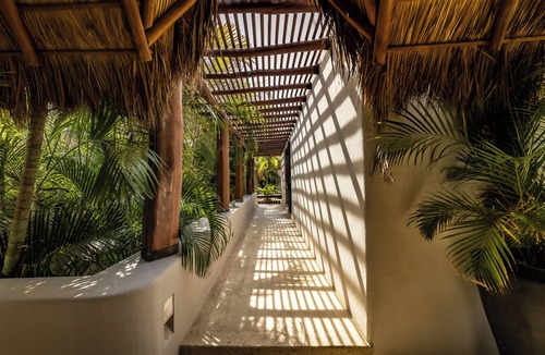 La Cruz de Huanacaxtle Villa | Casa Bella - Spectacular villa located in the exclusive Condominium Real del Mar