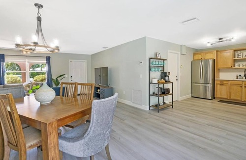 Survey Creek House | Casa Boca - Perfect Florida Getaway with Large Heated Saltwater Pool