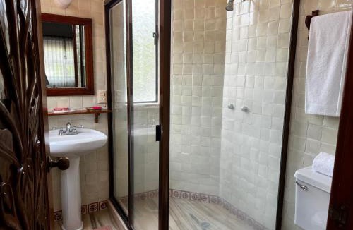Tepoztlan Hotel | Casa Bugambilia, Un Pequeño Hotel en Tepoztlán