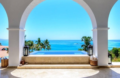 Palmilla Villa | Casa Celeste Seaside Villa by Cuvee | Infinity Pool