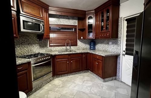 Hermosillo House | Casa con Cinebar, 4 Recamaras 6 Baños, Perfecta Para Familias, en Excelente Zona