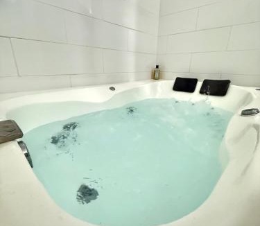 Manzanillo House | Casa con Jacuzzi cerca de la Playa