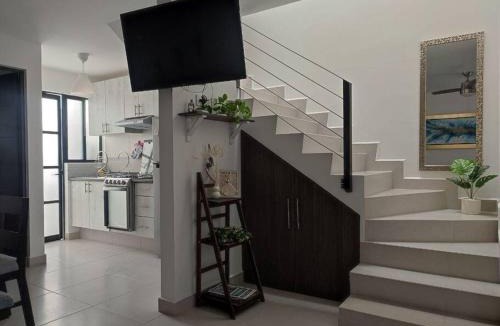 Leon House | Casa confort nueva Cerca de outlets y Hospital Regional