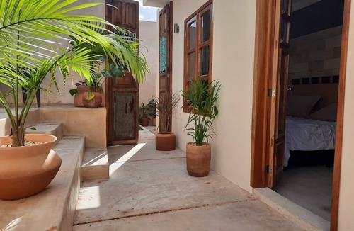 Zona Paseo Montejo Apartment | Casa Dali, A+ location lovely house Paseo Montejo