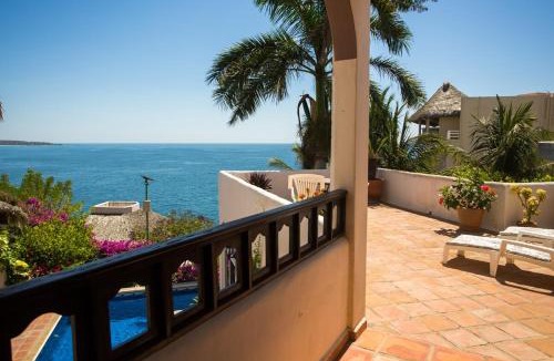 Hidalgo Villa | Casa de La Paz - Beautiful Beachfront Villa