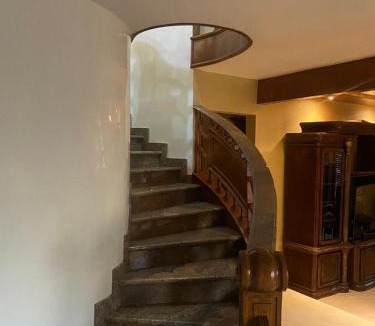 Valle Dorado House | Casa de lujo, Montebello