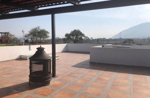 Acatlan de Juarez House | Casa del lago