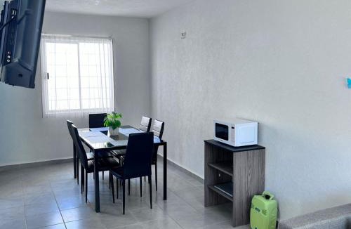 Acapulco Apartment | Casa en Acapulco diamante WIFI, Clima, Alberca