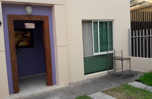 San Agustin House | Casa en Bonanza en la cual yo vivo permanentemente en la propiedad soy el dueño