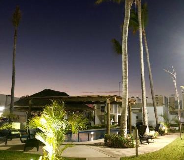 Cerritos House | CASA EN PRIVADA FRENTE A LA PLAYA CON ALBERCA!