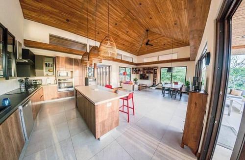 San Pedro Pochutla House | Casa Esperanza Close to the Ocean