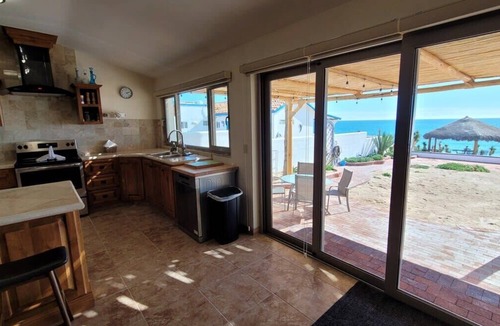 Las Conchas House | Casa Evita, 4 bedroom beachfront home.