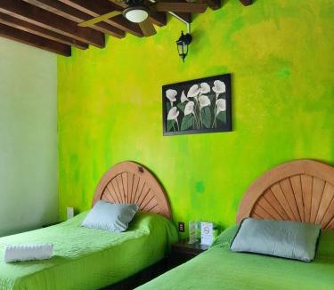 Tecozautla Hotel | Casa Gardenia Hotel