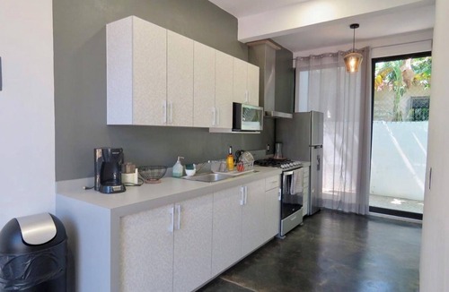 Barra de Colotepec House | Casa Garto, Spacious, Complete A/C, 1 TB Starlink, Pets Allowed, 8 min to Beach