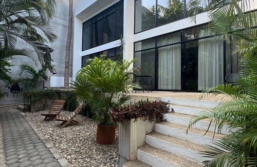 Barra de Colotepec House | Casa Garto, Spacious, Complete A/C, 1 TB Starlink, Pets Allowed, 8 min to Beach