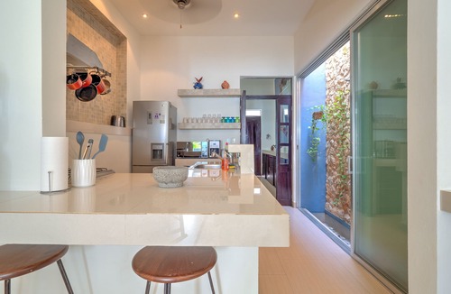 Barrio de Santiago House | Casa Gatita, Santiago Stunner with Garage