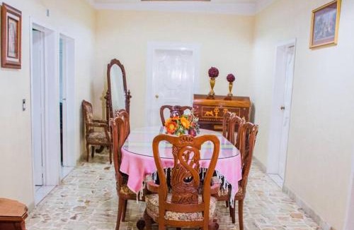 Salina Cruz House | Casa grande y privada, jardín & estacionamiento