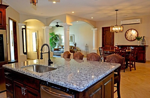 Las Conchas House | Casa Hermosa Brand New 5 Bed Luxury Home With Private Pool