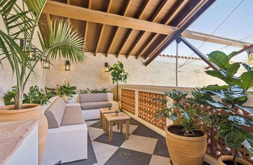Oak Park Apartment | Casa Iglesia Studio 309