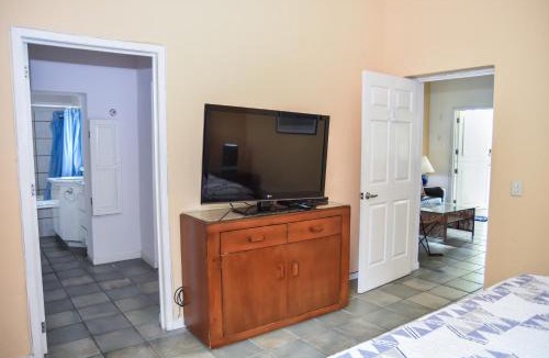 Ajijic Apartment | Casa Jardin-Lakeside Boutique Resort by Restavio