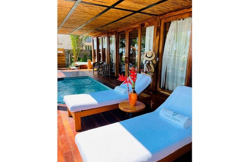 Santa Maria House | Casa Joseph Beachfront Villa