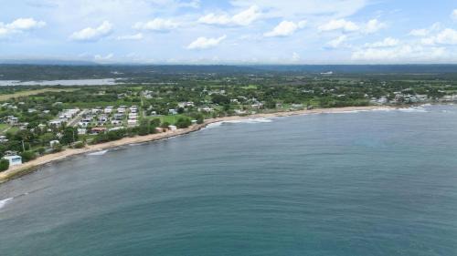 Islote Apartment | Casa La Cueva Apt 2 Boho Oceanfront House