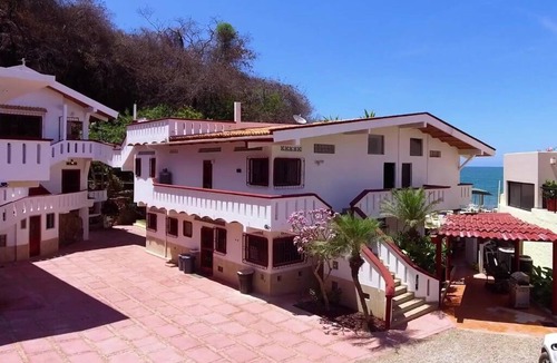 Los Ayala Apartment | Casa las Mariposas Bungalow 10
