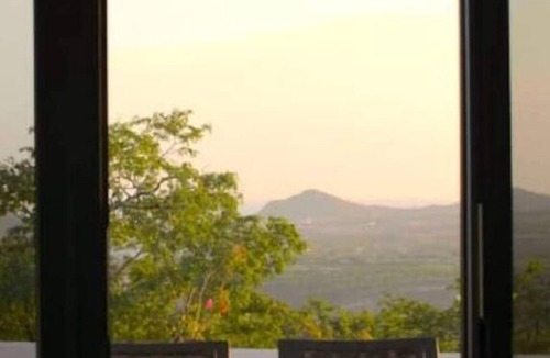 Colonia El Progreso Condo | CASA LUKAZ, OPULENCE, SECURITY & FUN