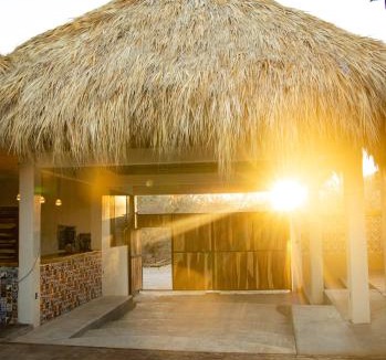 Salina Cruz Hotel | Casa Majeva Punta Conejo