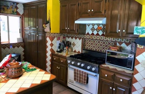 Sector Bahia House | Casa Margaritaville - A Spacious Ocean Front Property, for Friends and Family.