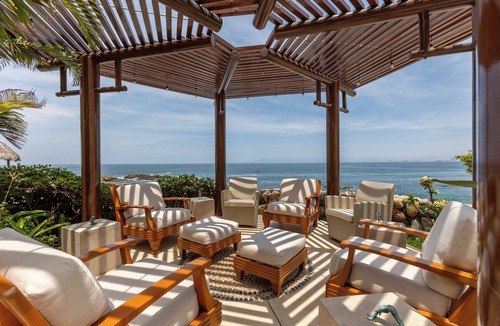 South Shore Hotel Area House | Casa Maria Elena is a Private Beachfront Home in Puerto Vallarta