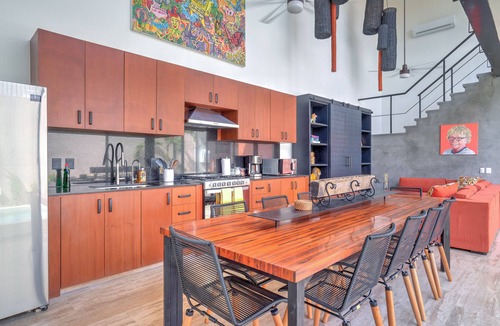 Centro House | Casa Mariposa, Breathtaking 5BR Home of Your Dreams