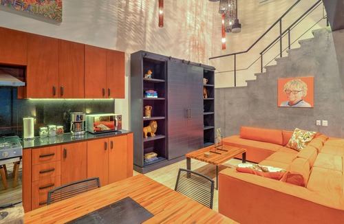 Centro House | Casa Mariposa, Breathtaking 5BR Home of Your Dreams