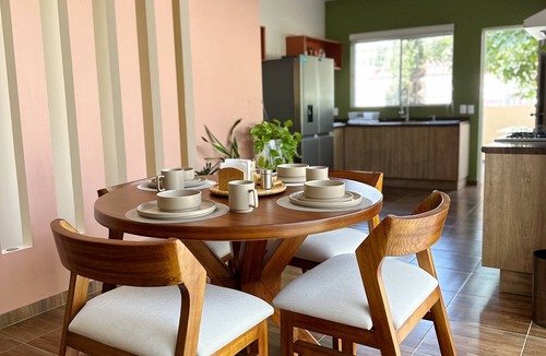 Fraccionamiento Revolucion Apartment | Casa Membrillo in Tlaquepaque near the Airport