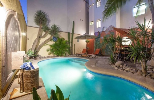 La Paz House | Casa Mexicana Summary